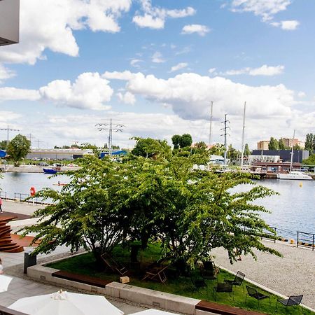 City Center - Walowa I Popieluszki By Apartmore Gdańsk Kültér fotó